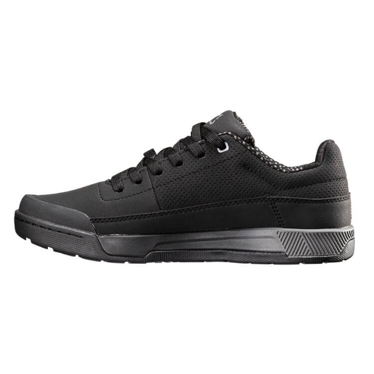LEATT SHOE FLAT 2.0 STEALTH – CycleNationHavelockNorth