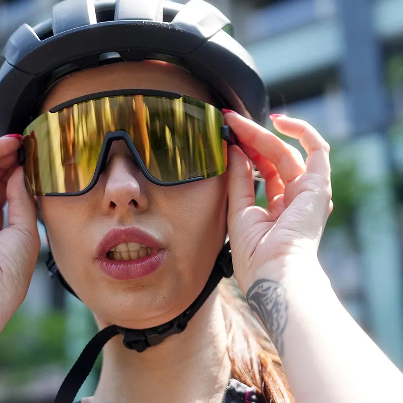 ULAC Neo Vue HOKO Jet Black / Champion Gold Photochromic