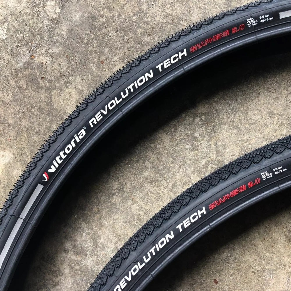 VITTORIA REVOLUTION TECH 700c TYRE